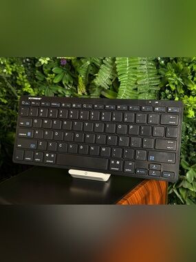 Slim Black Wireless Keyboard - Black